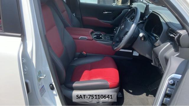 Toyota LAND CRUISER 2024-05 8282018-5