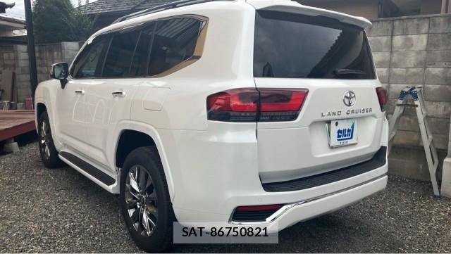 Toyota LAND CRUISER 2025-06 8282154-13