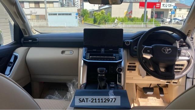 Toyota LAND CRUISER 2026-05 8282311-2