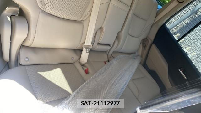 Toyota LAND CRUISER 2026-05 8282311-6
