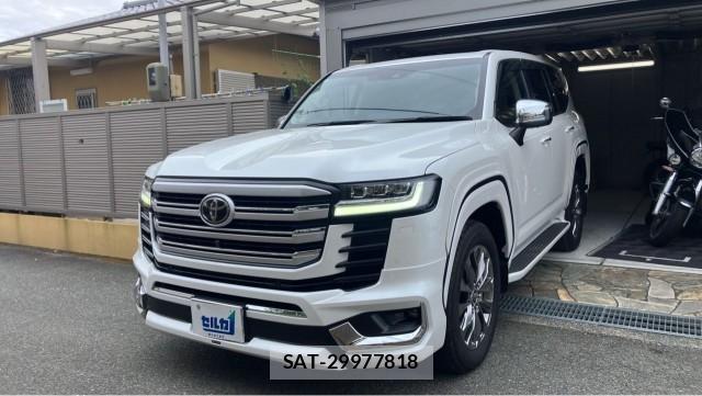 Toyota LAND CRUISER 2023-10 8282313-0