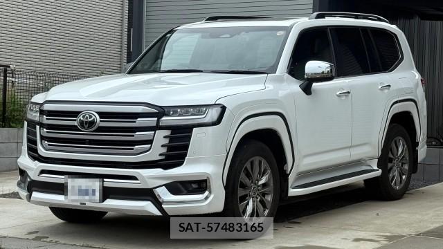 Toyota LAND CRUISER 2025-07 8282356-0