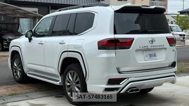 Toyota LAND CRUISER 2025-07 8282356-13