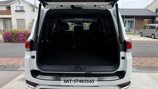 Toyota LAND CRUISER 2025-07 8282356-17