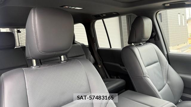 Toyota LAND CRUISER 2025-07 8282356-5