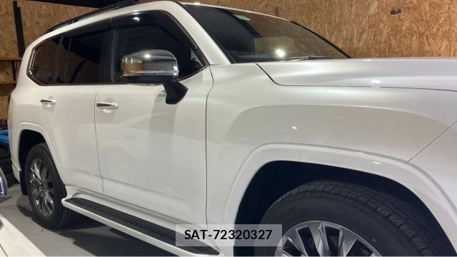 Toyota LAND CRUISER 2023-07 8282427-10