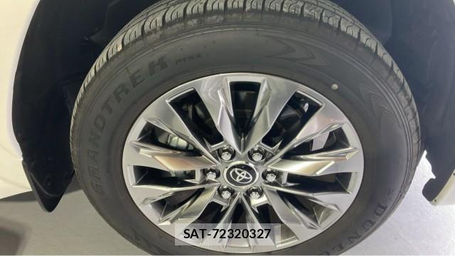 Toyota LAND CRUISER 2023-07 8282427-8