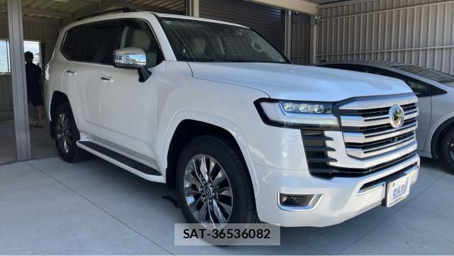 Toyota LAND CRUISER 2025-05 8282441-11