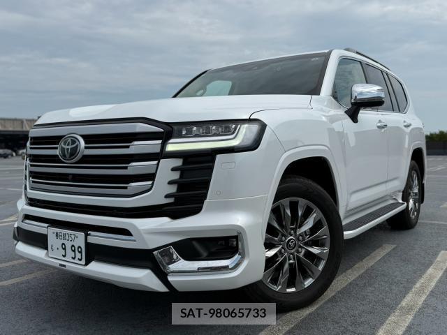 Toyota LAND CRUISER 2023-07 8283354-0