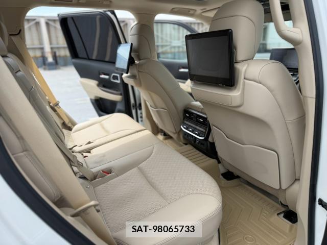 Toyota LAND CRUISER 2023-07 8283354-12