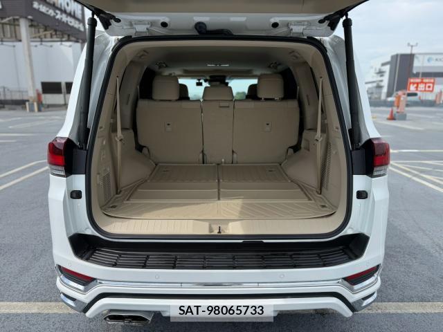 Toyota LAND CRUISER 2023-07 8283354-14