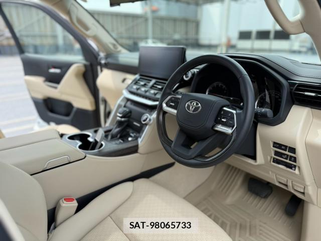 Toyota LAND CRUISER 2023-07 8283354-9