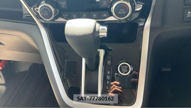 Suzuki LANDY 2017-01 8280632-14