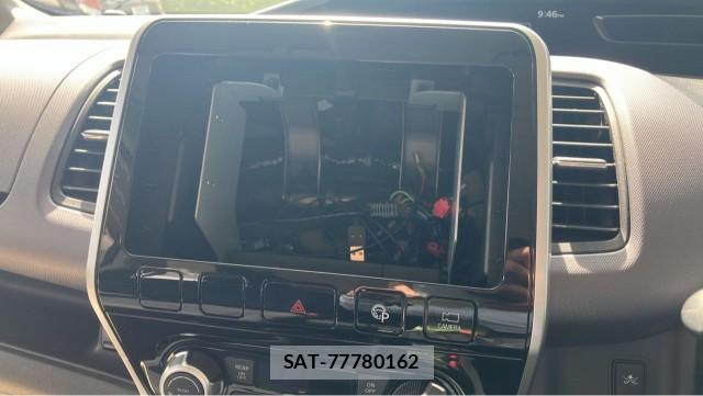 Suzuki LANDY 2017-01 8280632-4