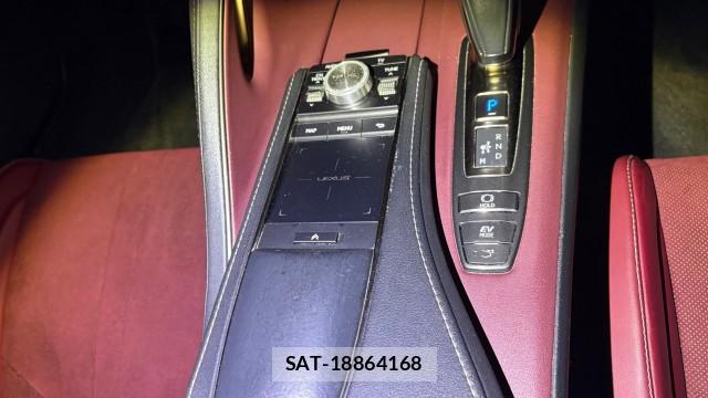 Lexus LC 2018-03 8282447-9