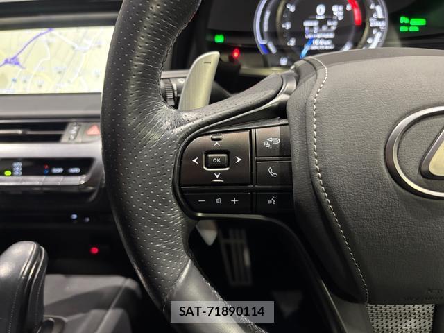 Lexus LC 2018-04 8284168-10
