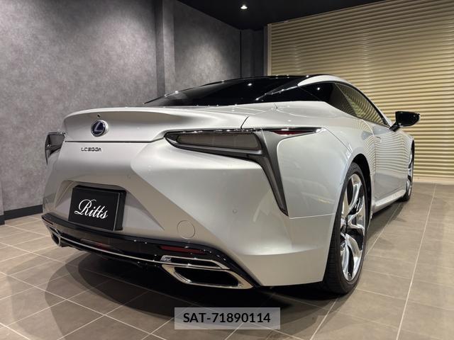 Lexus LC 2018-04 8284168-3