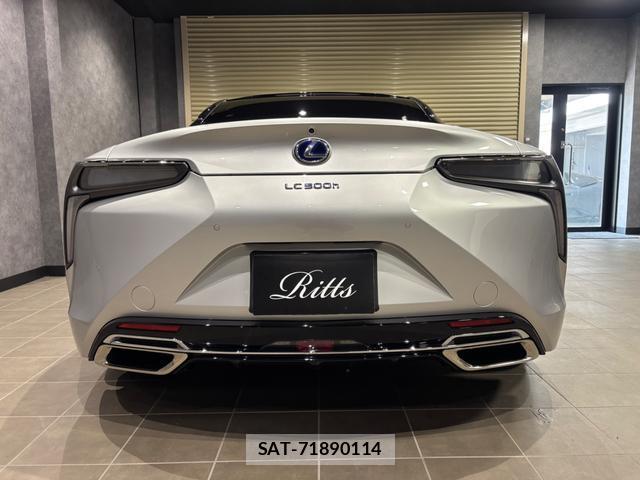Lexus LC 2018-04 8284168-4