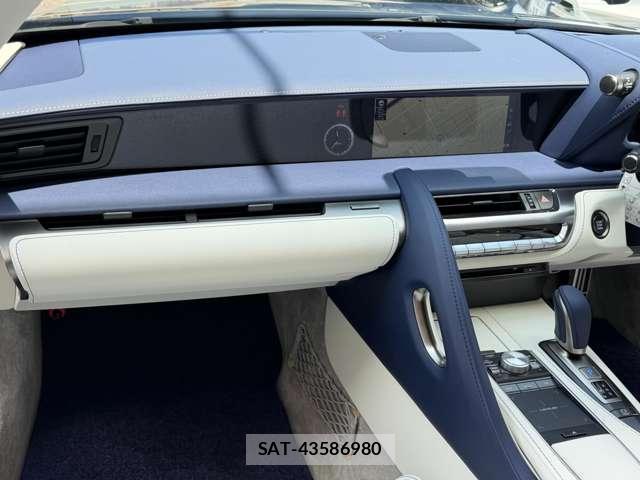 Lexus LC 2022-04 8285255-17
