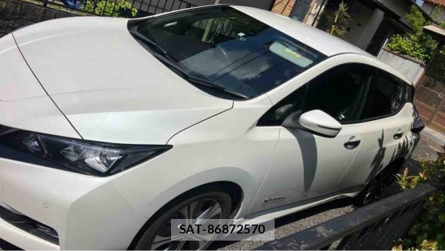 Nissan LEAF 2018-02 8282235-10