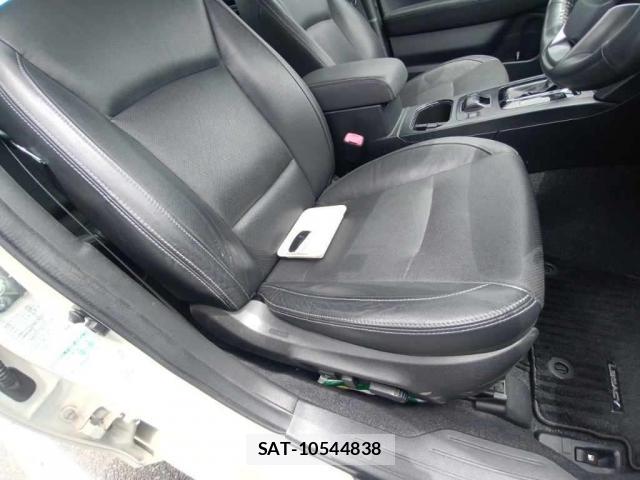 Subaru LEGACY B4 2019-06 8277004-6