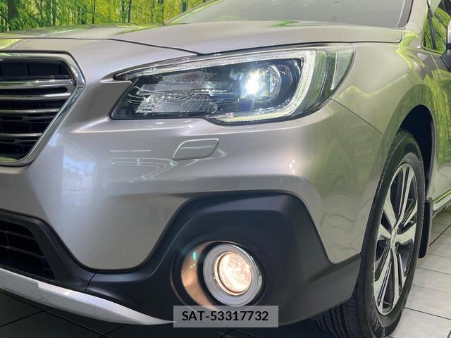 Subaru OUTBACK 2018-01 8277058-13