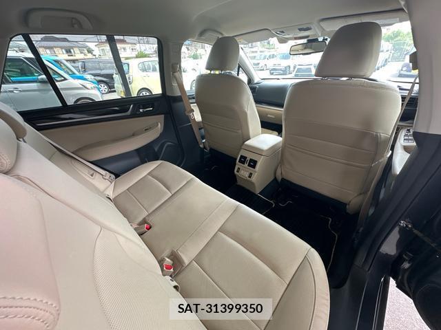 Subaru OUTBACK 2019-07 8277776-14