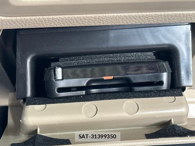 Subaru OUTBACK 2019-07 8277776-6
