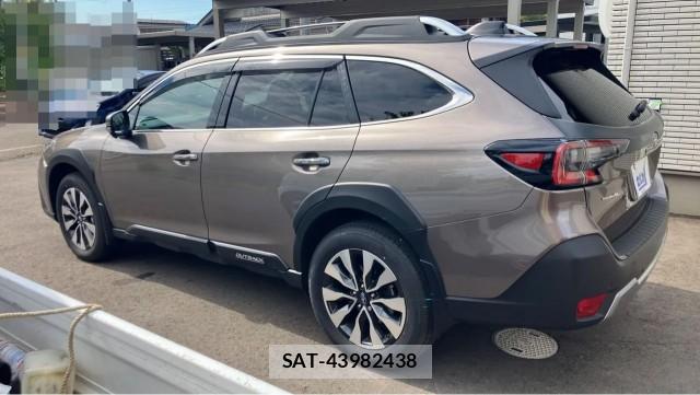 Subaru OUTBACK 2025-03 8280936-10