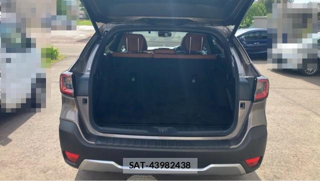 Subaru OUTBACK 2025-03 8280936-17