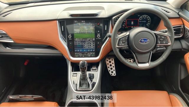 Subaru OUTBACK 2025-03 8280936-2