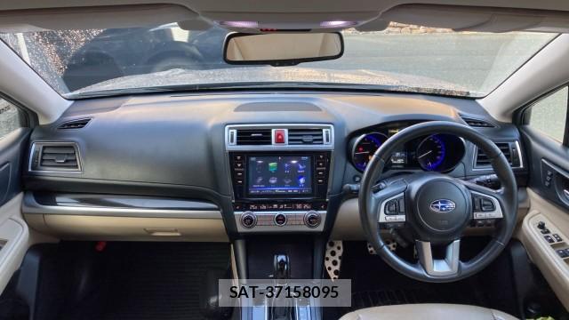 Subaru OUTBACK 2016-01 8281334-2