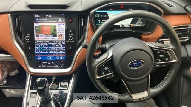 Subaru OUTBACK 2021-12 8281431-16