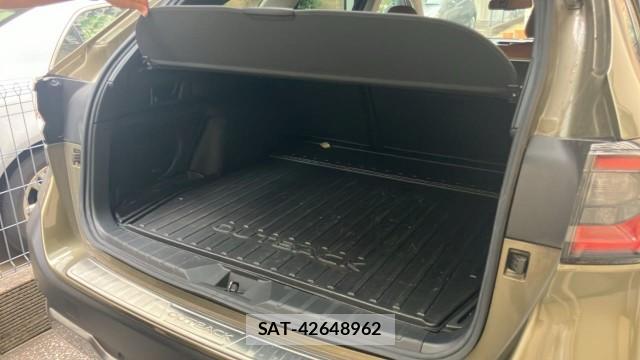 Subaru OUTBACK 2021-12 8281431-17