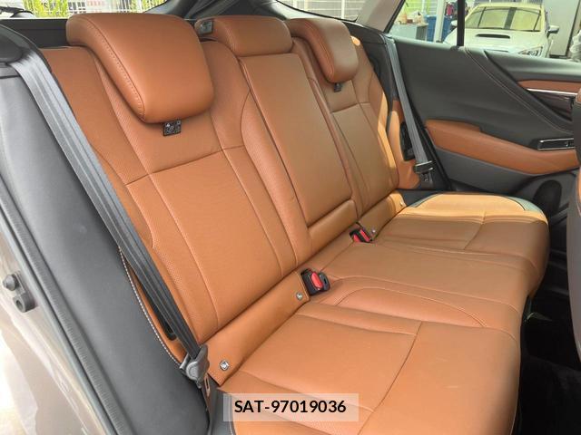 Subaru OUTBACK 2022-09 8282529-12