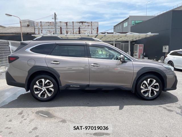 Subaru OUTBACK 2022-09 8282529-19