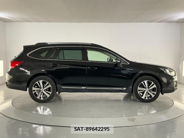Subaru OUTBACK 2017-11 8284636-6