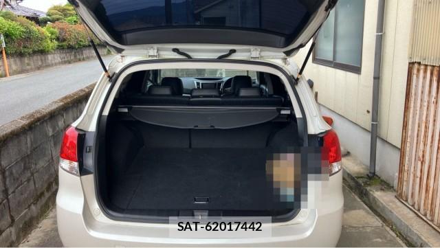 Subaru LEGACY TOURING WAGON 2012-03 8280458-17