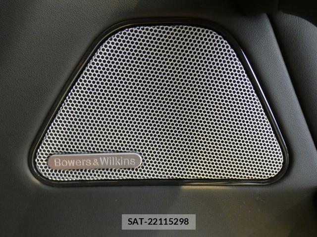 Maserati LEVANTE 2018-11 8280016-17