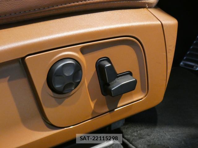 Maserati LEVANTE 2018-11 8280016-18