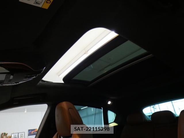 Maserati LEVANTE 2018-11 8280016-6