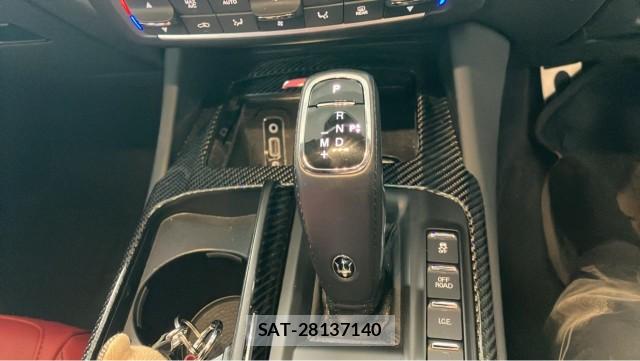 Maserati LEVANTE 2021-09 8280688-14