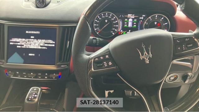 Maserati LEVANTE 2021-09 8280688-16