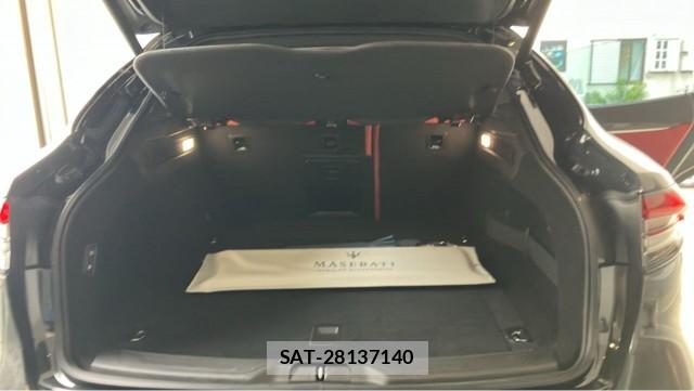 Maserati LEVANTE 2021-09 8280688-17