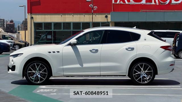 Maserati LEVANTE 2016-10 8281110-10
