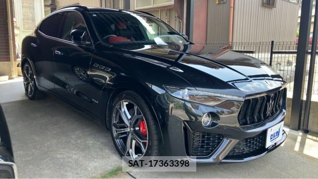 Maserati LEVANTE 2021-03 8282461-0