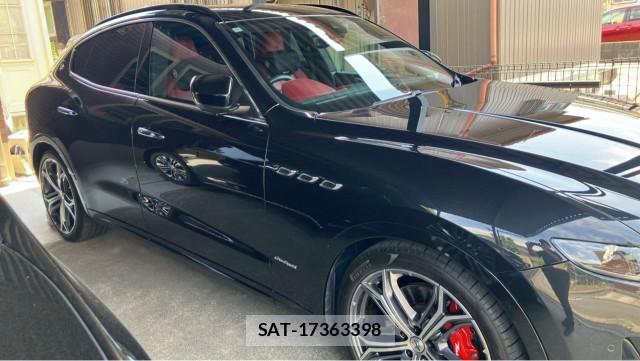 Maserati LEVANTE 2021-03 8282461-3