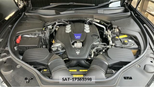 Maserati LEVANTE 2021-03 8282461-7