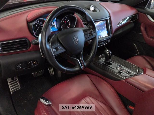 Maserati LEVANTE 2016-11 8284535-2