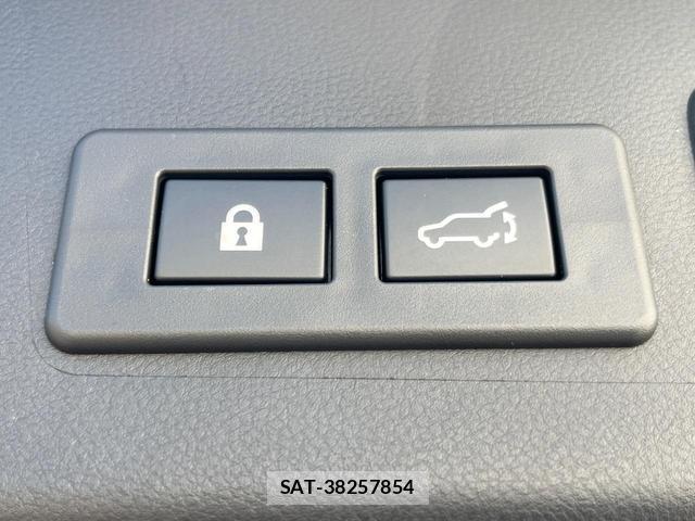 Subaru LAYBACK 2024-03 8282522-7